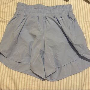 Track that high-rise lined short 5” (lululemon, light blue)